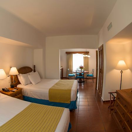 Amatique Bay Hotel Puerto Barrios Buitenkant foto