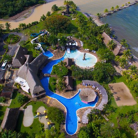 Amatique Bay Hotel Puerto Barrios Buitenkant foto