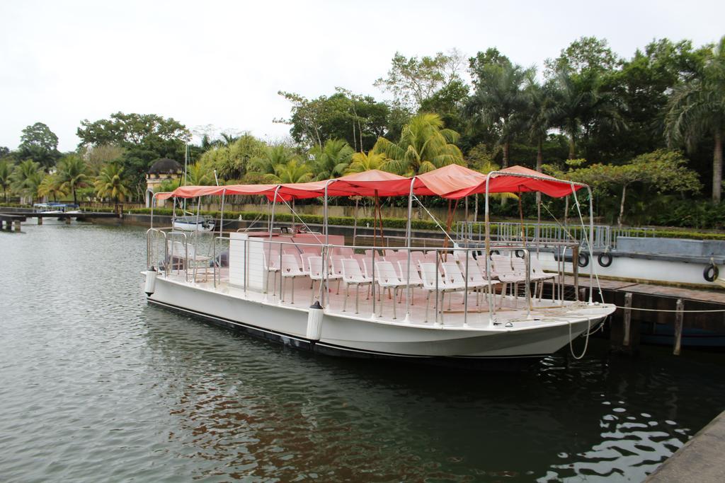Amatique Bay Hotel Puerto Barrios Buitenkant foto