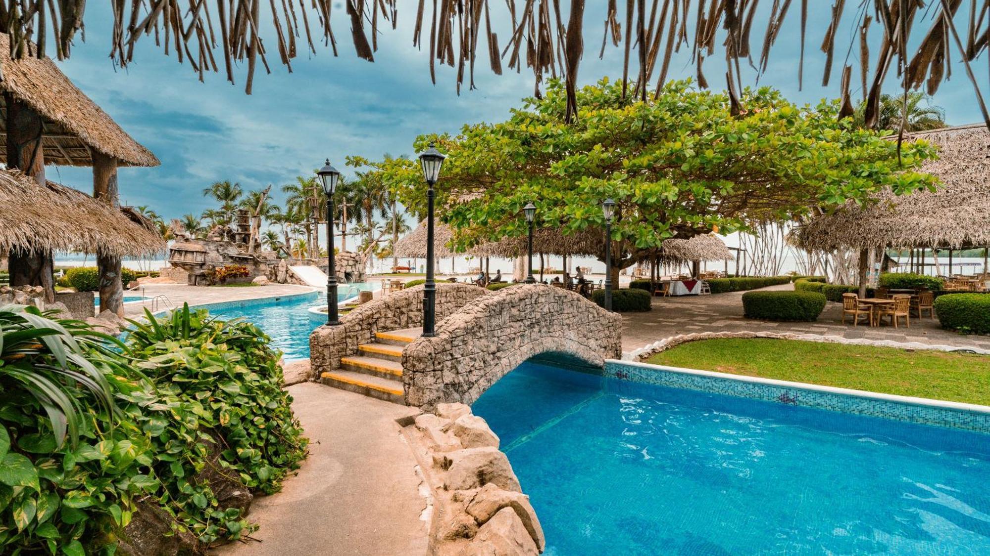 Amatique Bay Hotel Puerto Barrios Buitenkant foto