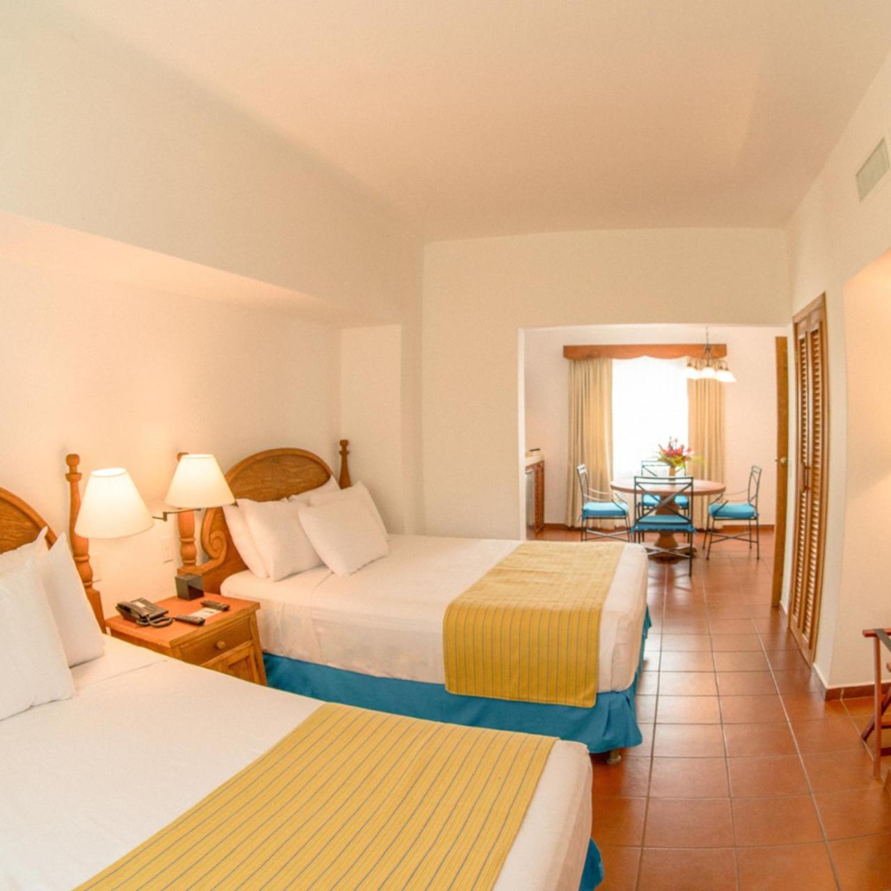 Amatique Bay Hotel Puerto Barrios Buitenkant foto